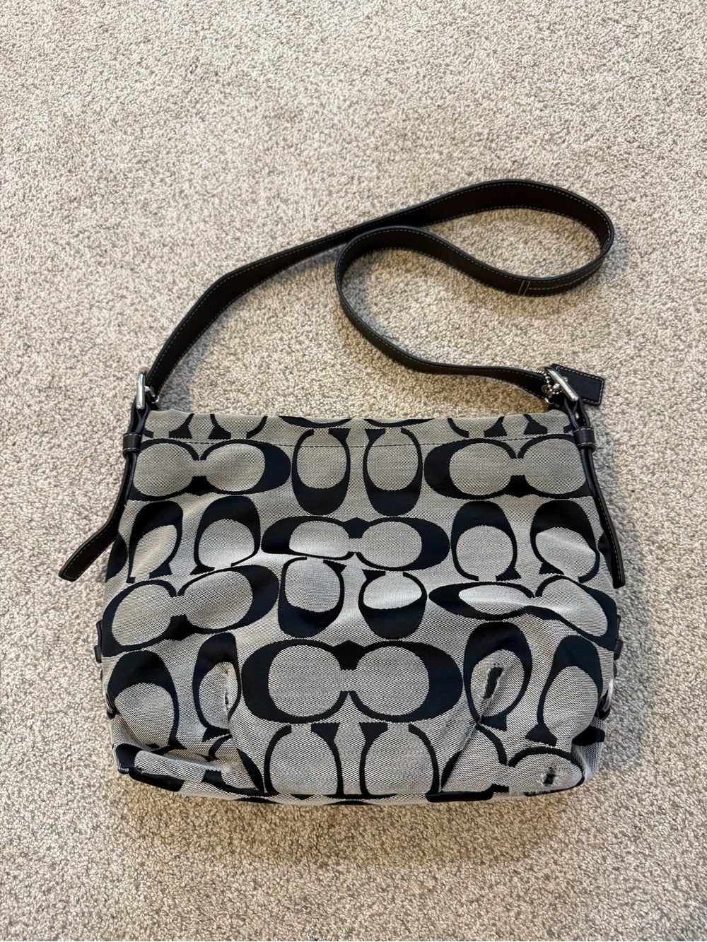 Vintage Coach Signature C Monogram F15067 Hobo Canvas Y2K Duffle Shoulder Bag